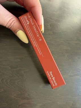 Rare Beauty Soft Pinch Tinted Lip Oil — Honesty